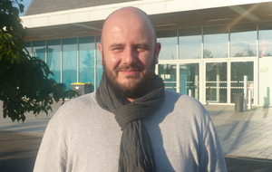 JULIEN HATON  AU CEST