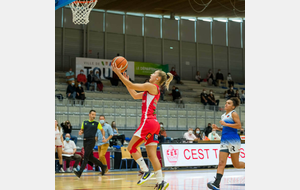 Elle reste ! Charlène HILAIRE 