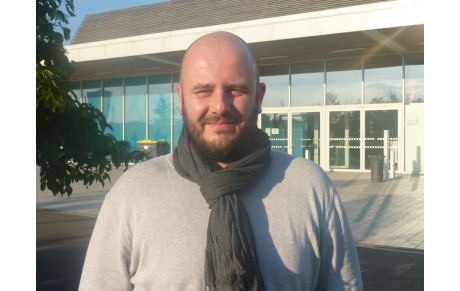 JULIEN HATON  AU CEST