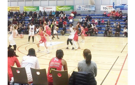 CEST : UN REGRET.......NE PAS ÊTRE AU COMPLET !