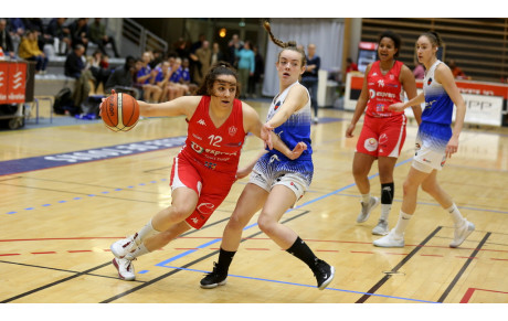 CEST : UNE REACTION !