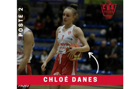 Elle reste ! Chloé DANES